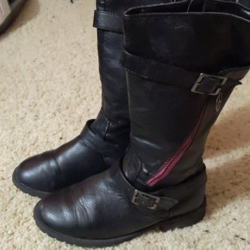 Cherokee size 3 all black combat boots used